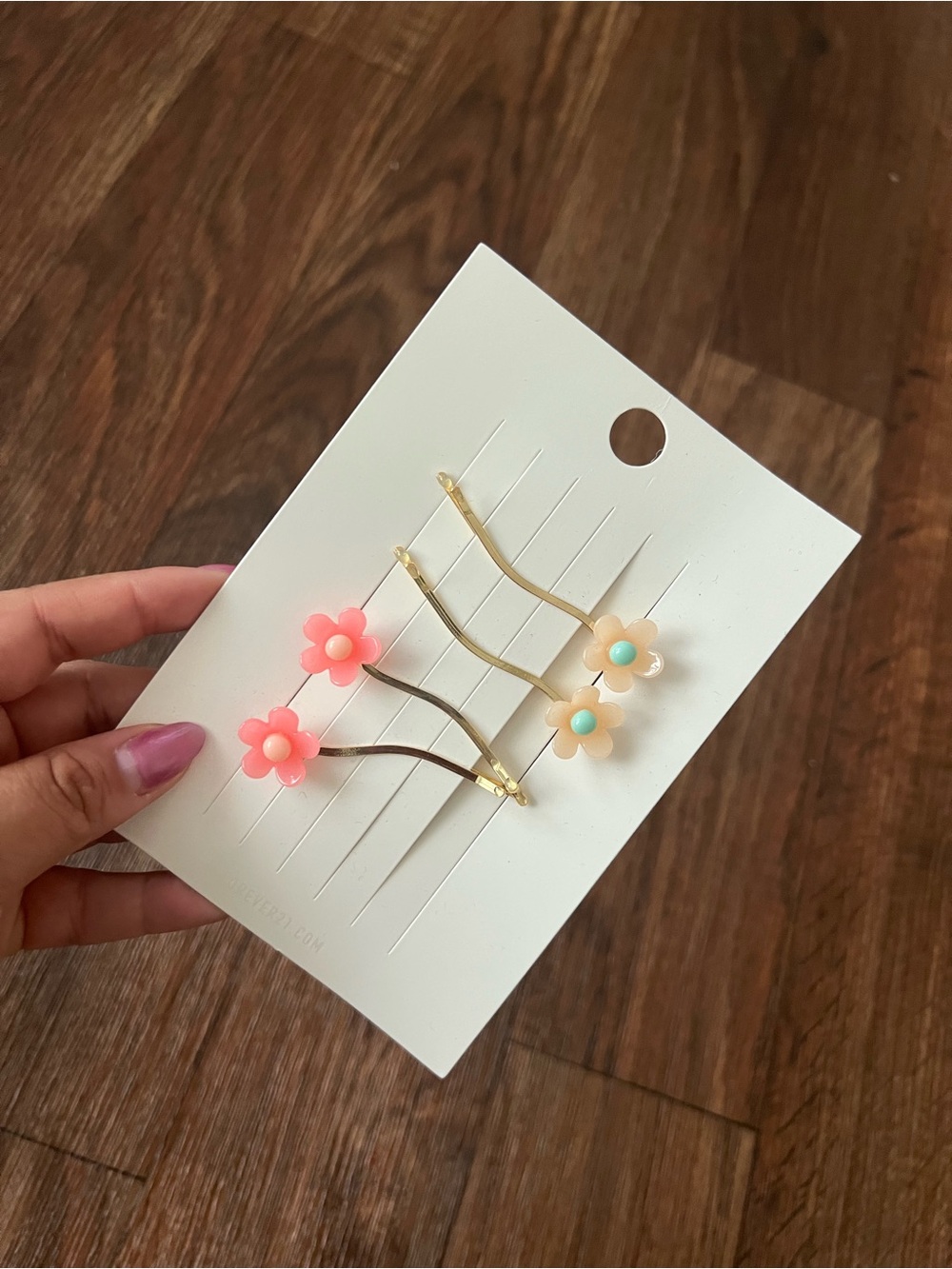 🌼Forever 21 Flower Hair Pins | 4-Piece Daisy Bobby Pin Set | NWT